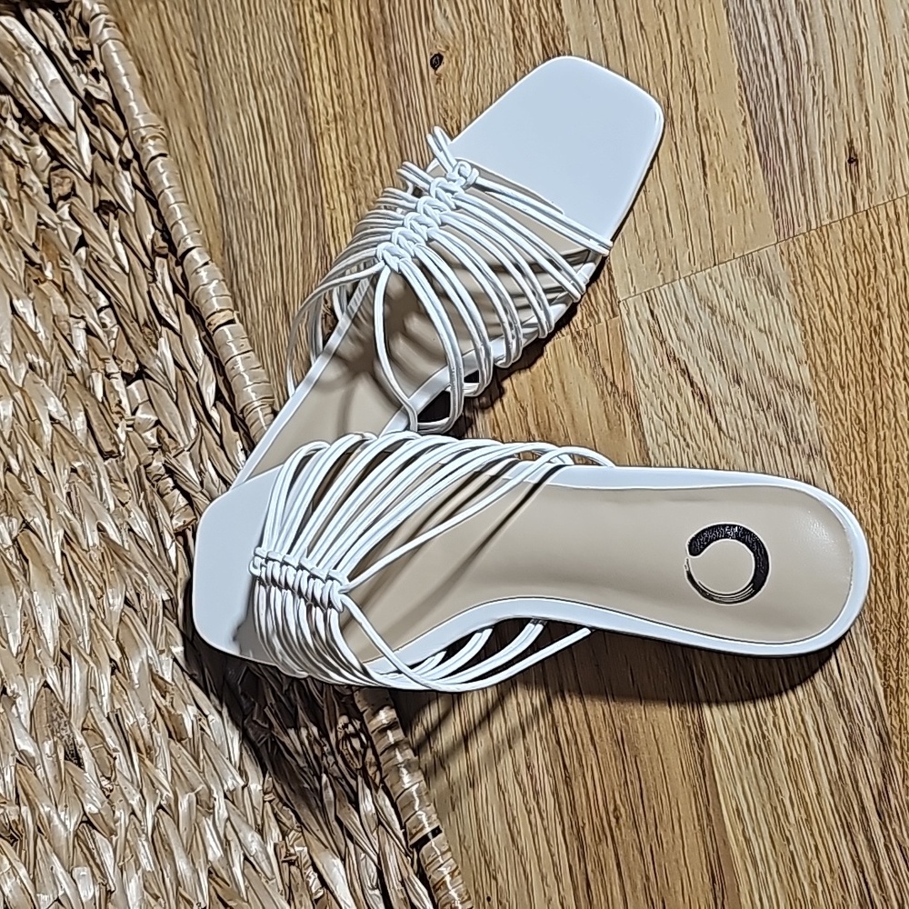 Women's white flat sandal size 8